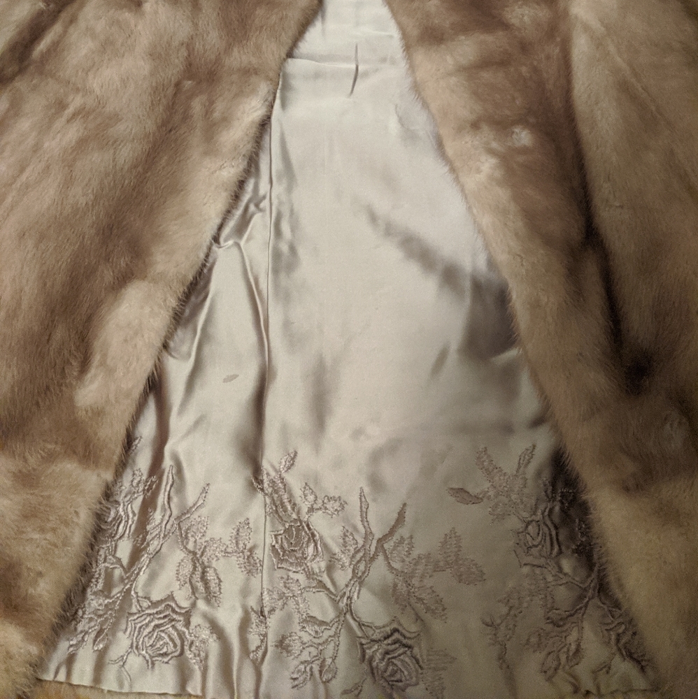 Oleg Cassini Fur Coat - Picture 5 of 5